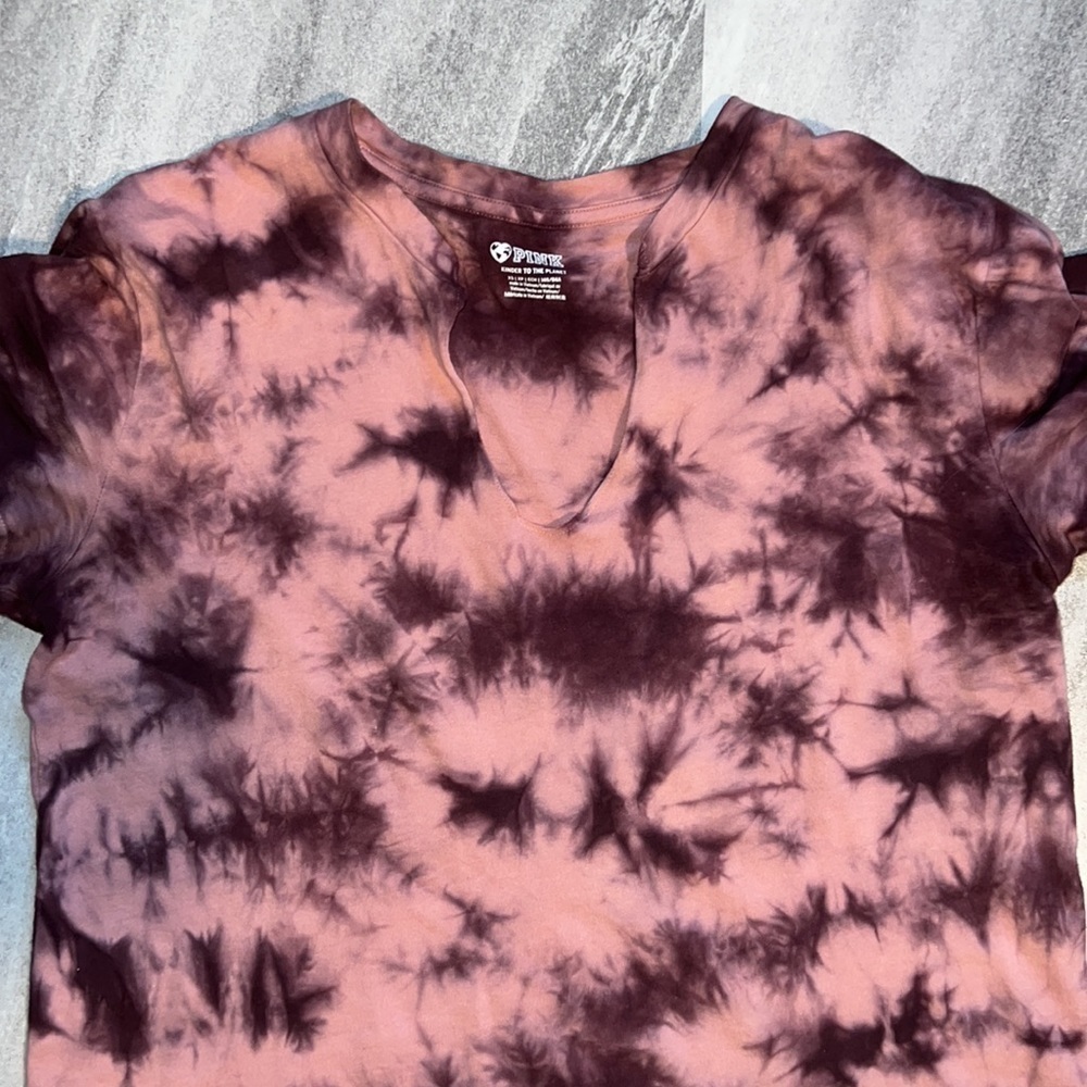 VS Pink oversized tie dye t shirt size XS pink & maroon - Picture 1 of 7